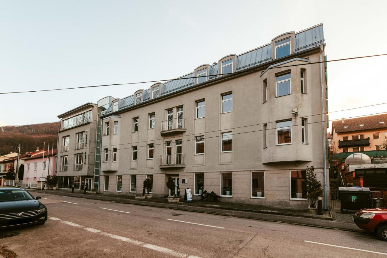 Hotel Adria Nova Dubnica Luaran gambar