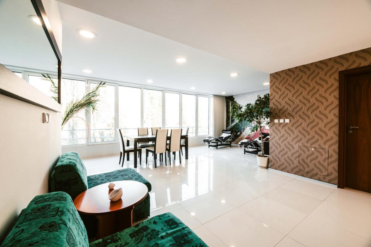 Hotel Adria Nova Dubnica Luaran gambar