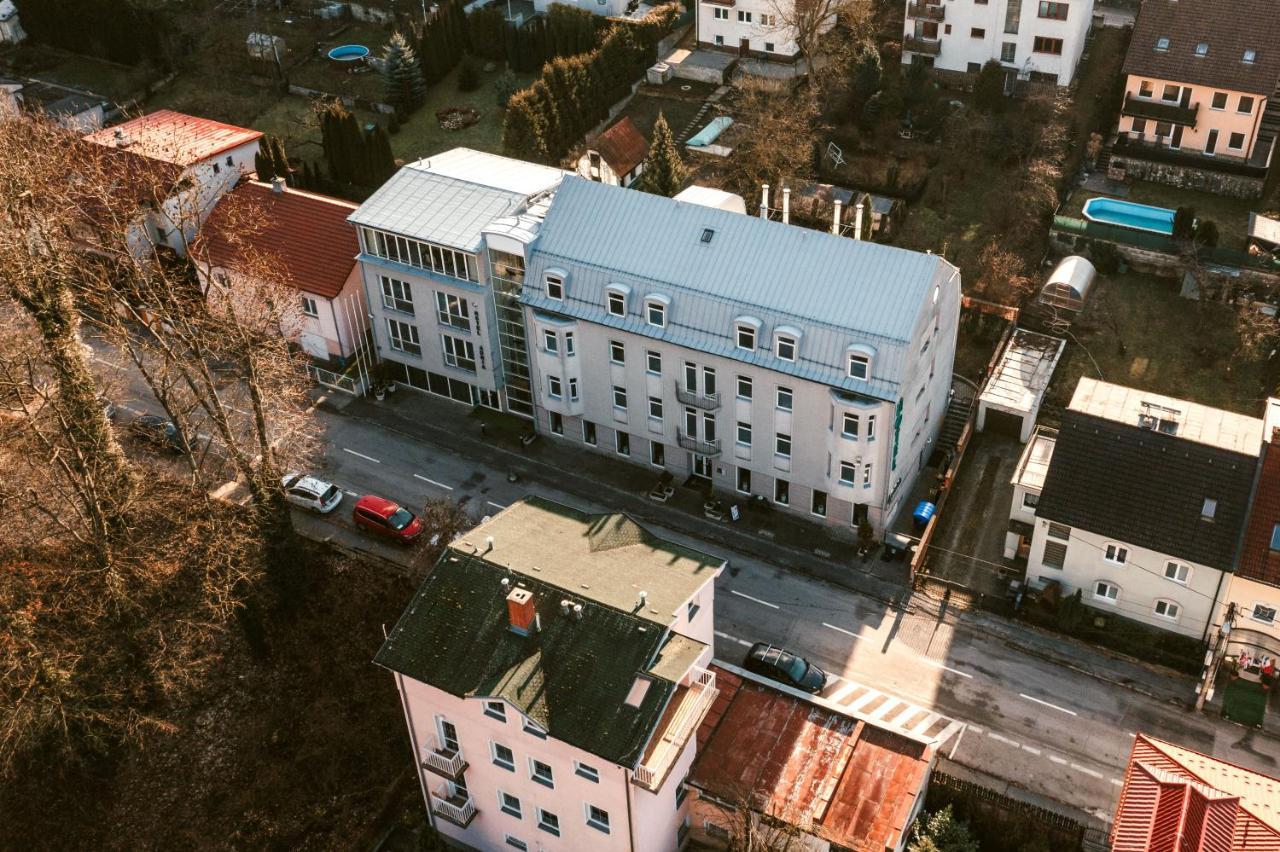 Hotel Adria Nova Dubnica Luaran gambar